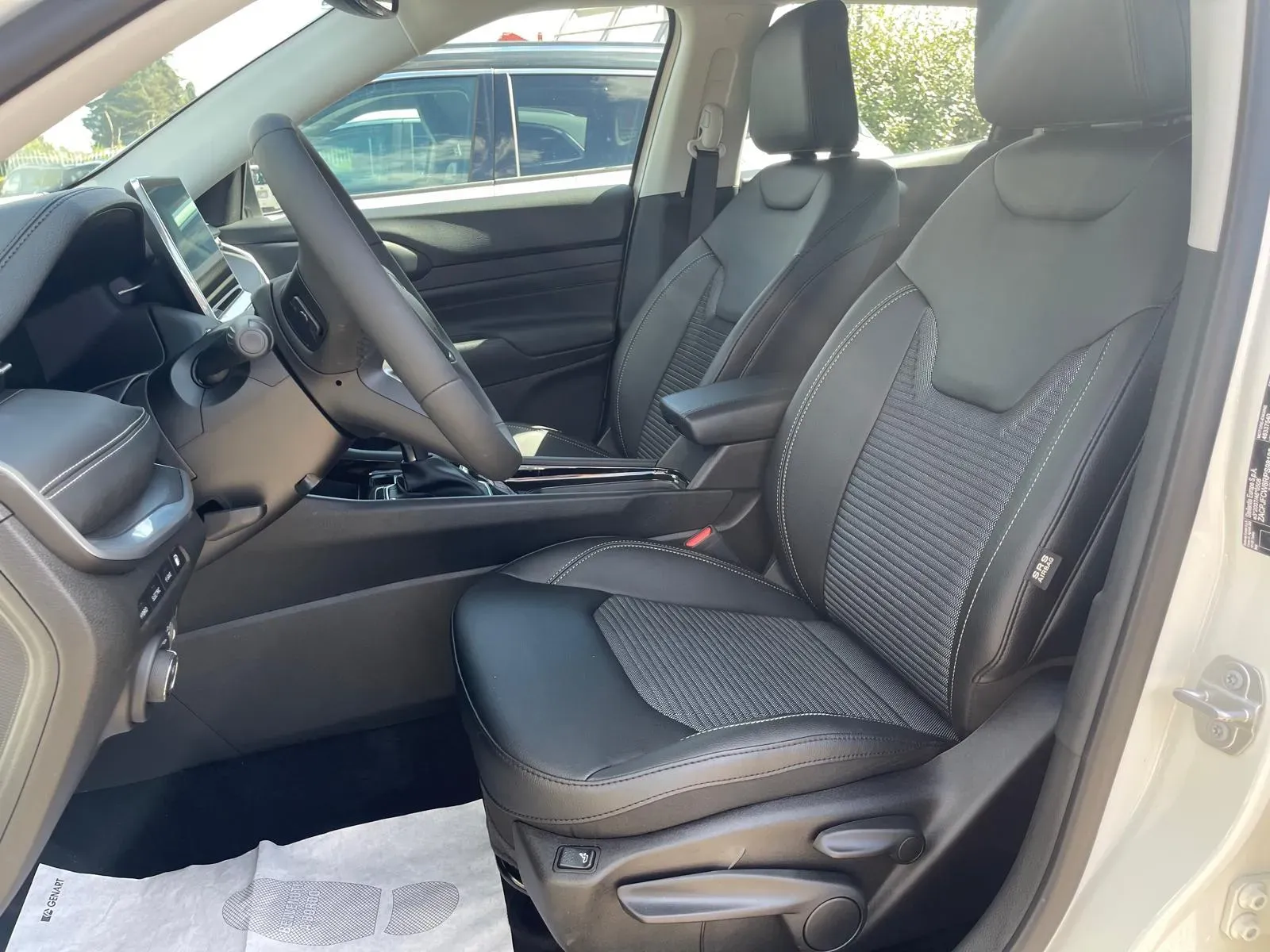 Jeep Compass foto 16