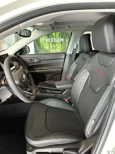 Jeep Compass foto 6