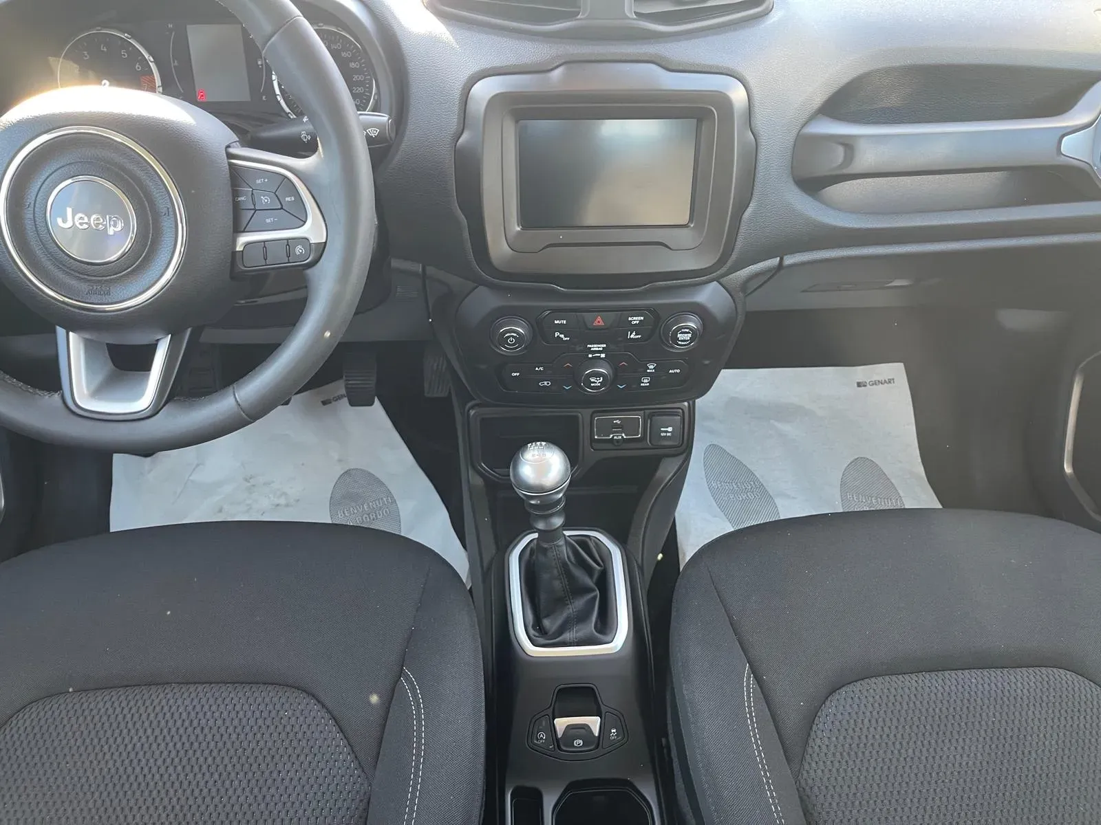 Jeep Renegade foto 6