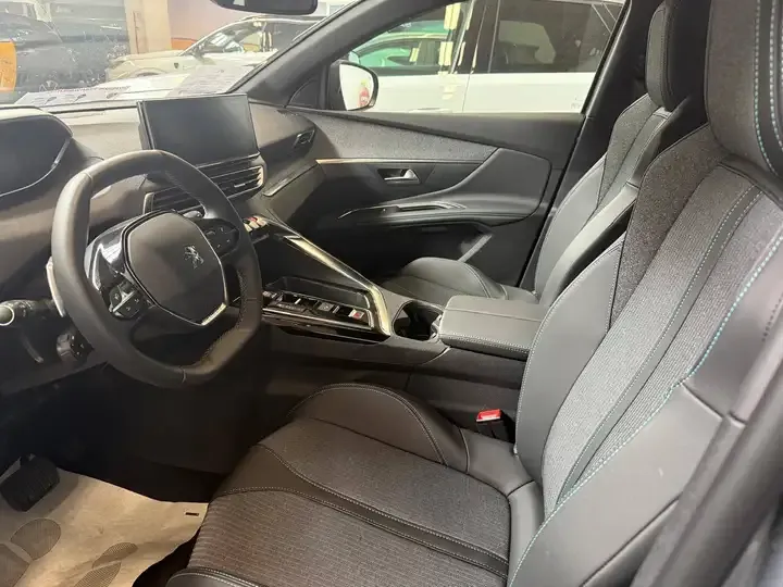 Peugeot 3008 Suv foto 5