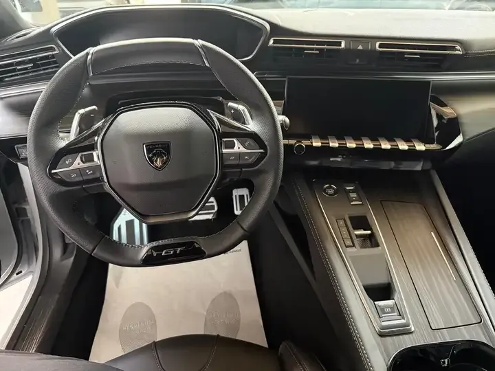 Peugeot 508 SW foto 6