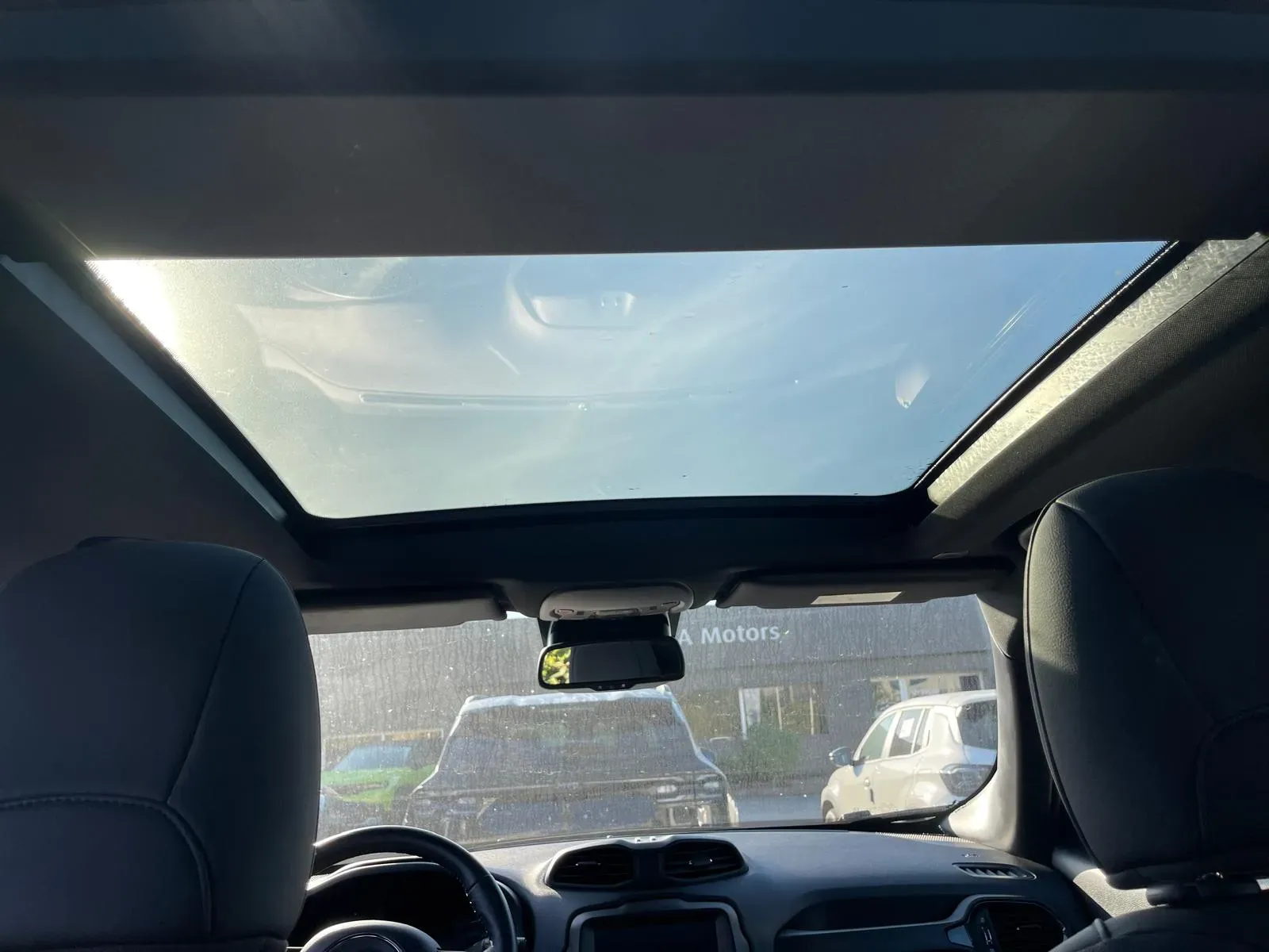 Jeep Renegade foto 8