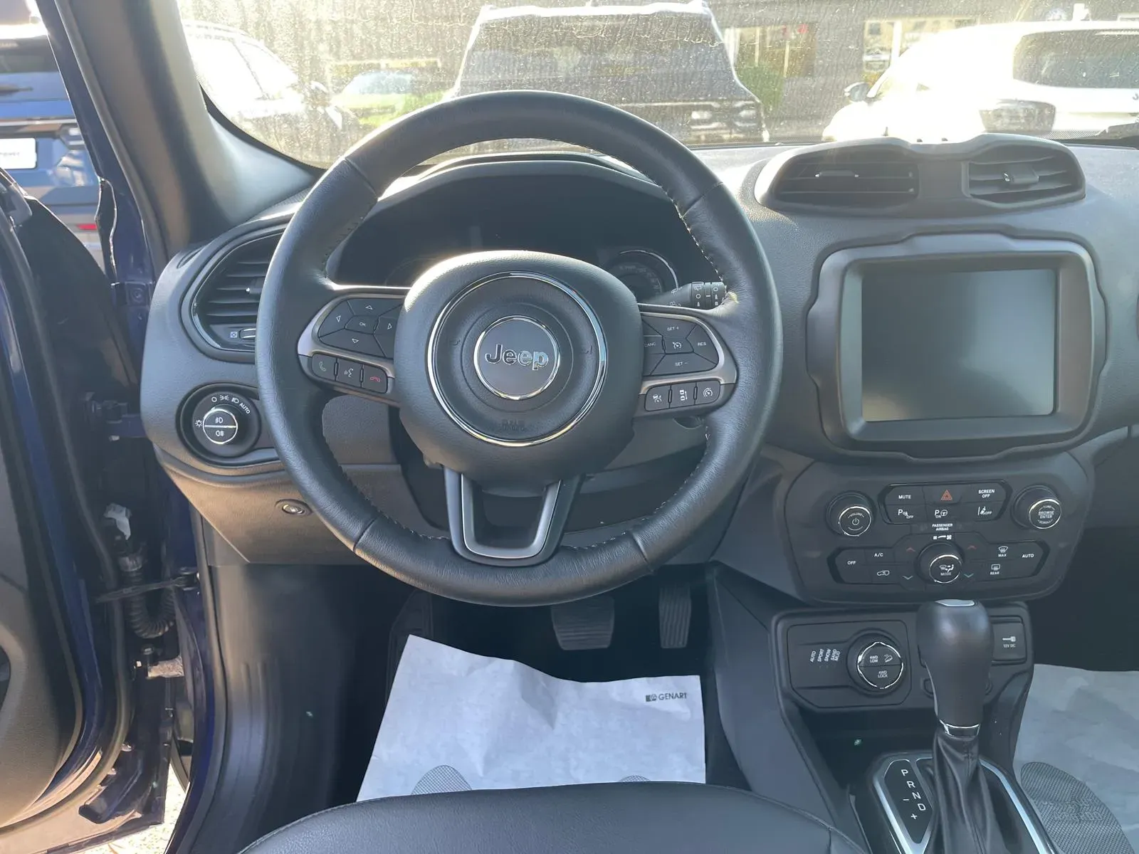 Jeep Renegade foto 9