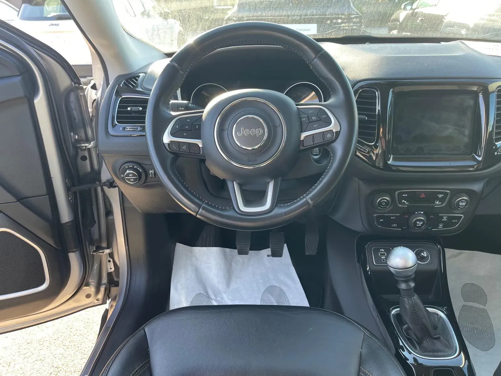 Jeep Compass foto 9
