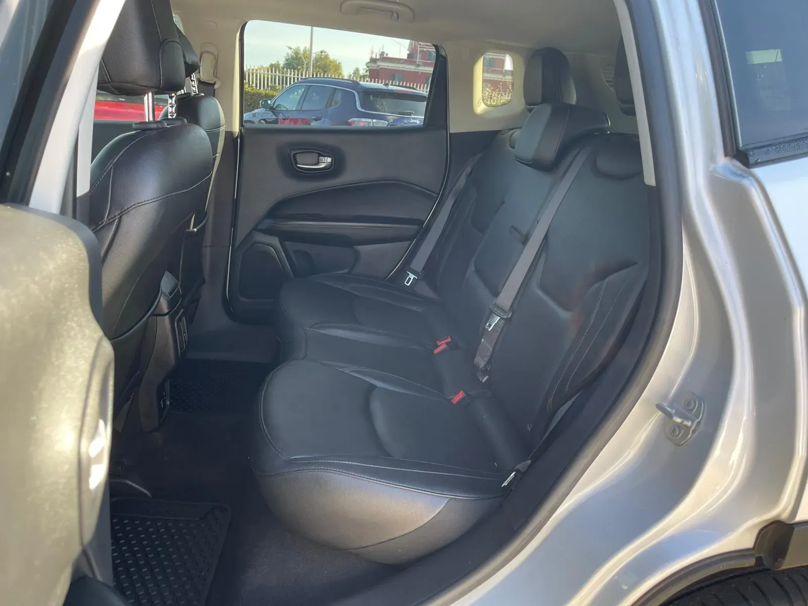 Jeep Compass foto 12