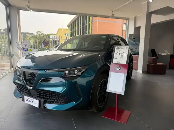Alfa Romeo Junior