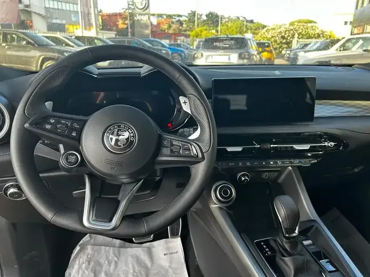 Alfa Romeo Tonale foto 15