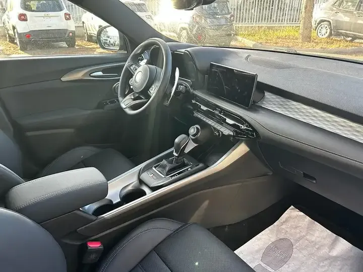 Alfa Romeo Tonale foto 7