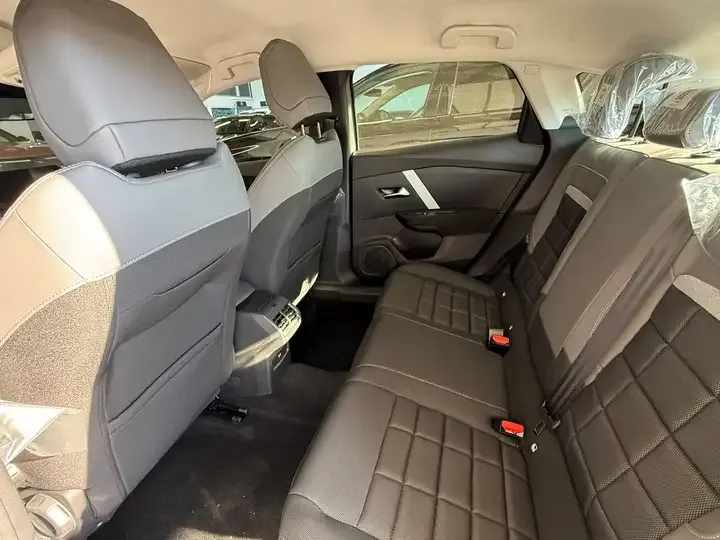 Citroen C4 foto 8