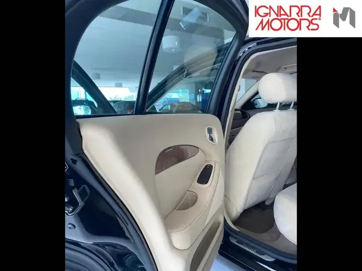 Jaguar XE foto 9