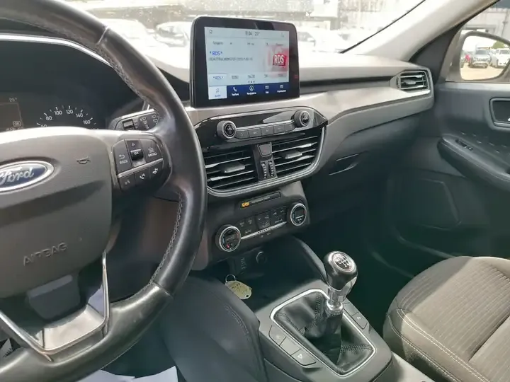 Ford Kuga foto 11