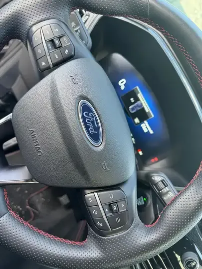 Ford Kuga foto 6