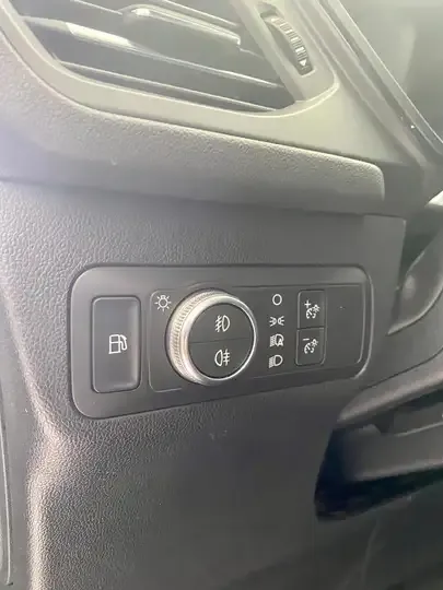 Ford Kuga foto 10