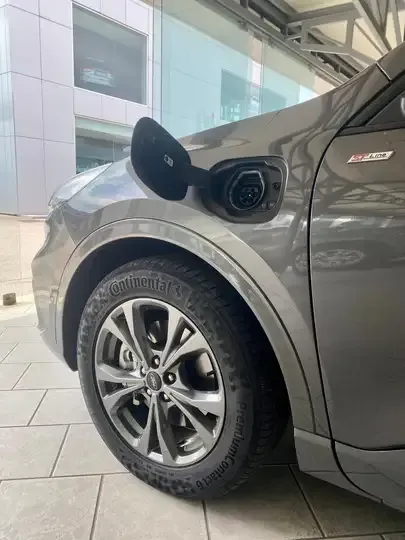Ford Kuga foto 6