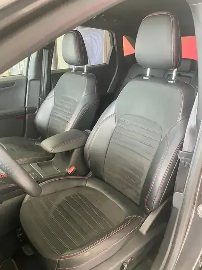 Ford Kuga foto 8