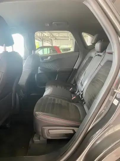 Ford Kuga foto 9