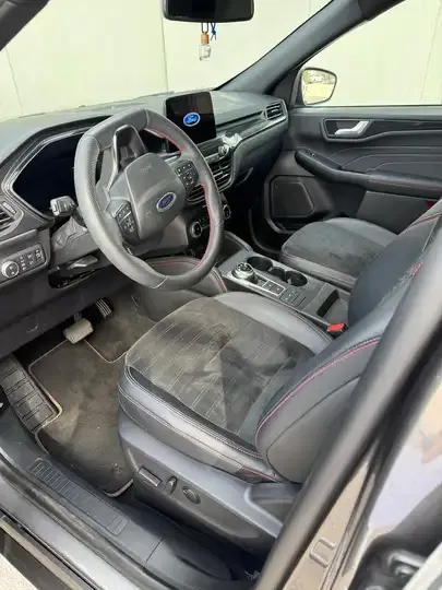 Ford Kuga foto 4