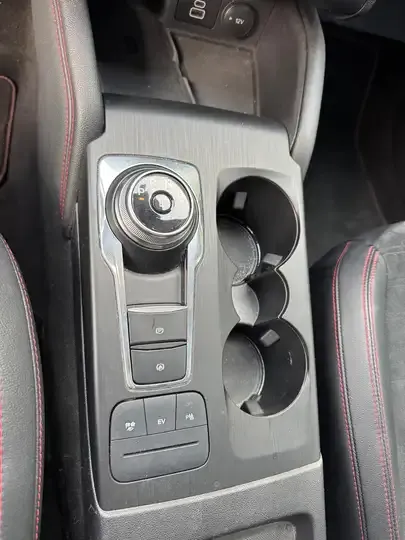 Ford Kuga foto 7