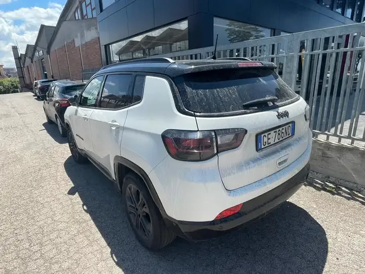 Jeep Compass foto 2