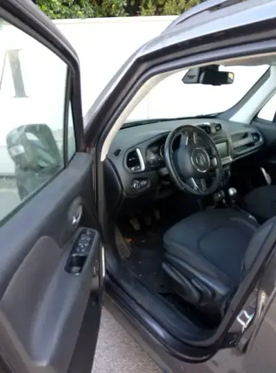 Jeep Renegade foto 9