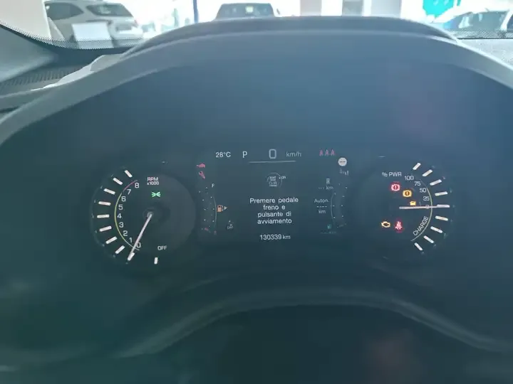 Jeep Renegade foto 12