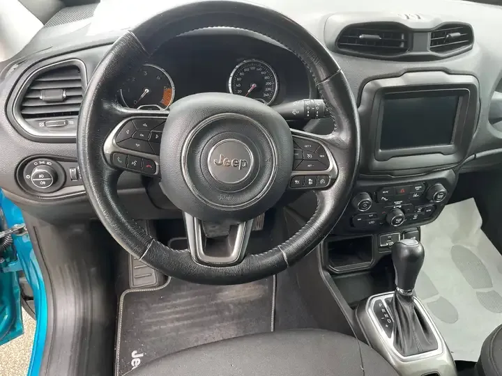 Jeep Renegade foto 7