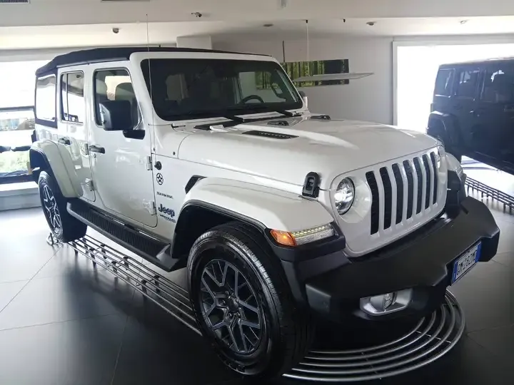 Jeep Wrangler Unlimited foto 2