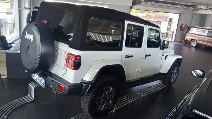 Jeep Wrangler Unlimited foto 3