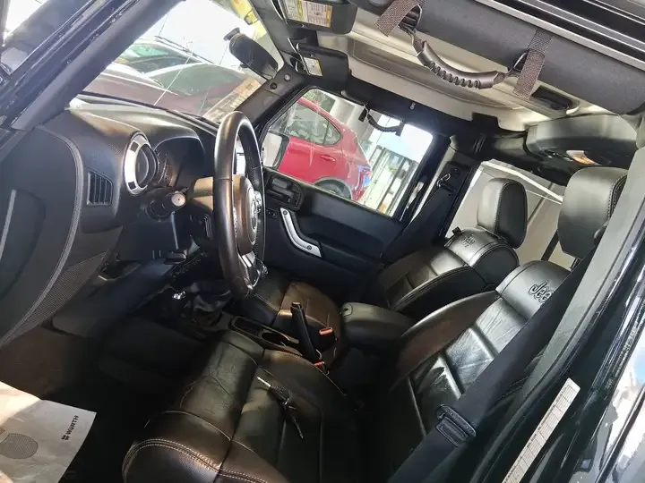 Jeep Wrangler Unlimited foto 5