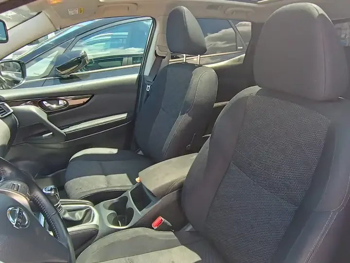 Nissan Qashqai foto 10