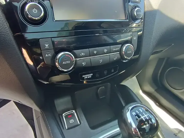Nissan Qashqai foto 14