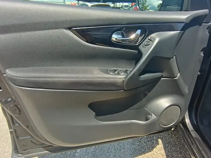 Nissan Qashqai foto 9