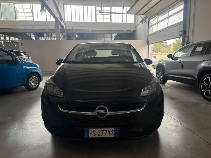 Opel Corsa 5 porte foto 2