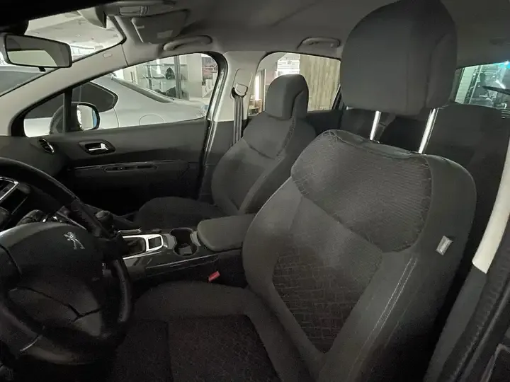 Peugeot 3008 foto 12