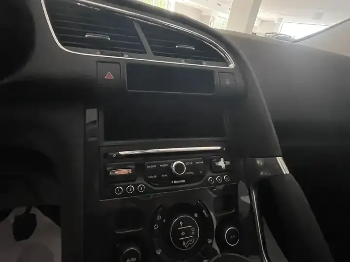Peugeot 3008 foto 14