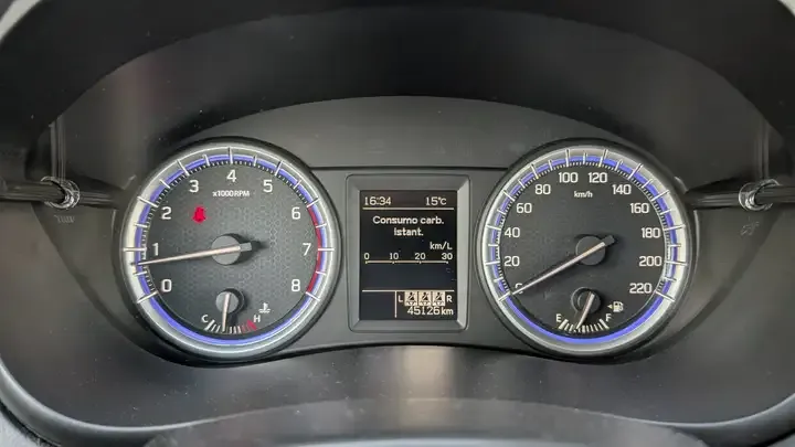 Suzuki S-Cross foto 5