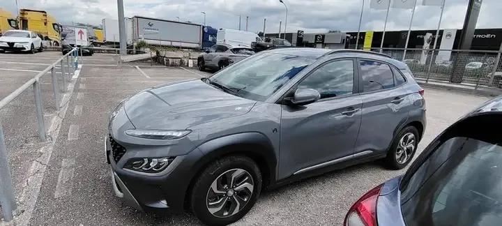 Hyundai Kona Hybrid foto 2