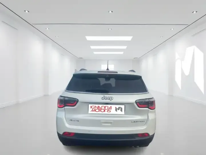 Jeep Compass foto 2
