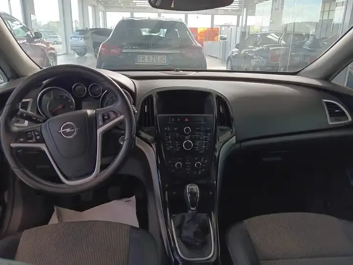 Opel Astra foto 6