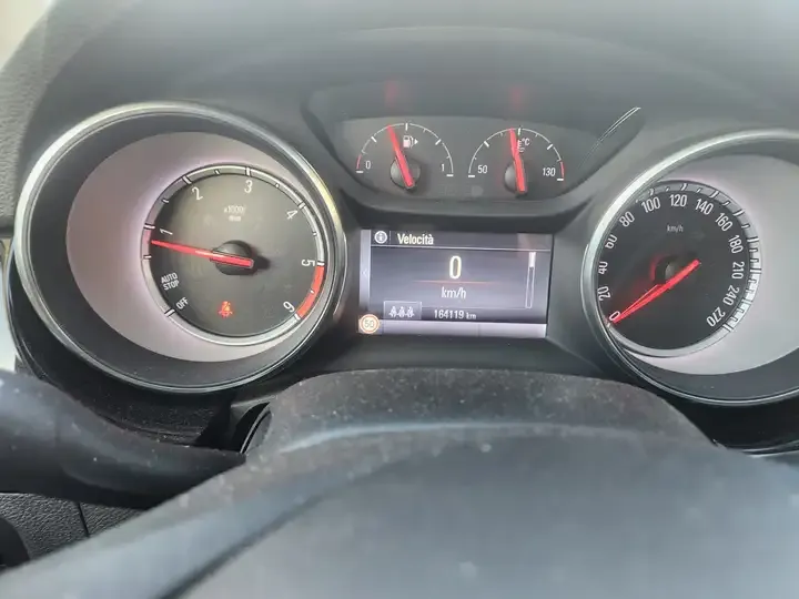 Opel Astra foto 12