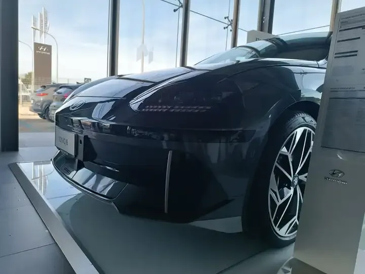 Hyundai Ionic Electric foto 13
