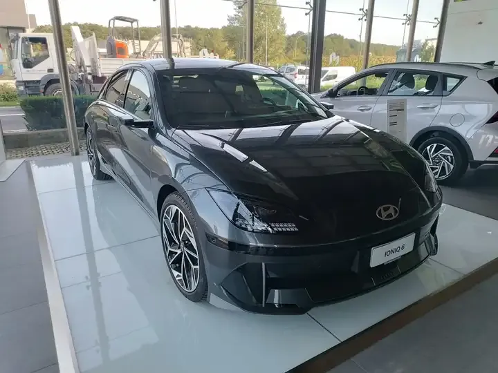 Hyundai Ionic Electric  IONIQ 6 6 77.4KWH 2WD EVOLUTION GZ833KW