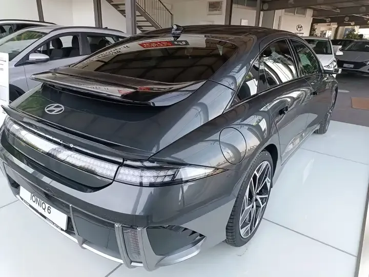 Hyundai Ionic Electric foto 3