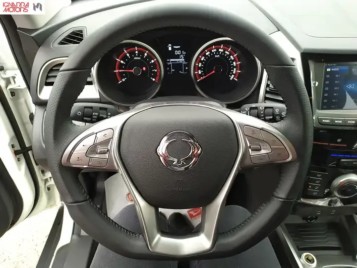 Ssangyong Tivoli foto 9