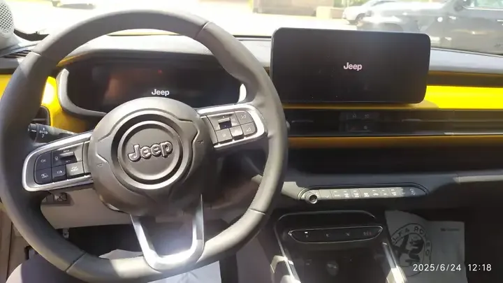 Jeep Avenger foto 7