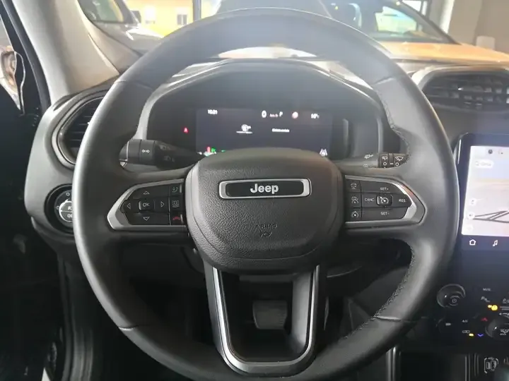 Jeep Renegade foto 3
