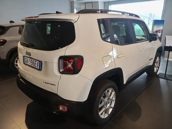 Jeep Renegade foto 4