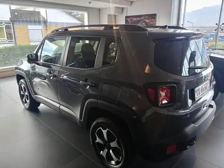 Jeep Renegade foto 5