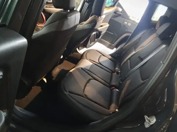 Jeep Renegade foto 7