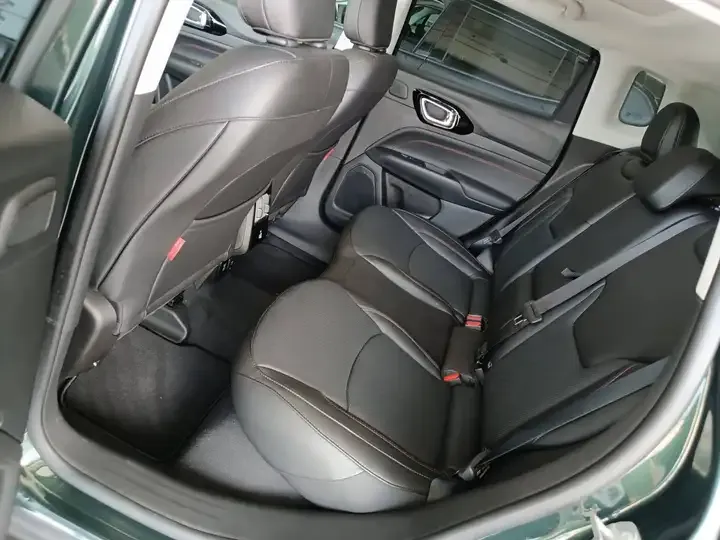 Jeep Compass foto 12